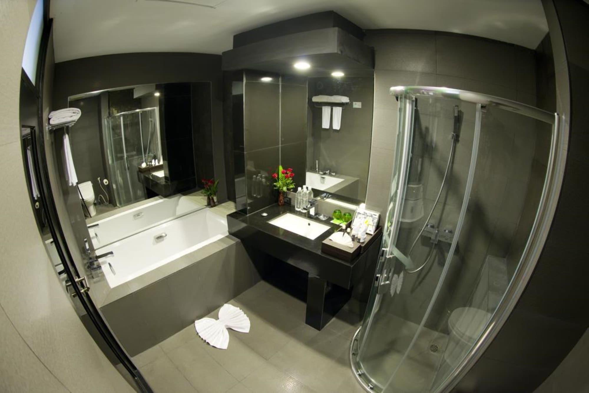 Avenue 64 Hotel Yangon Exterior photo