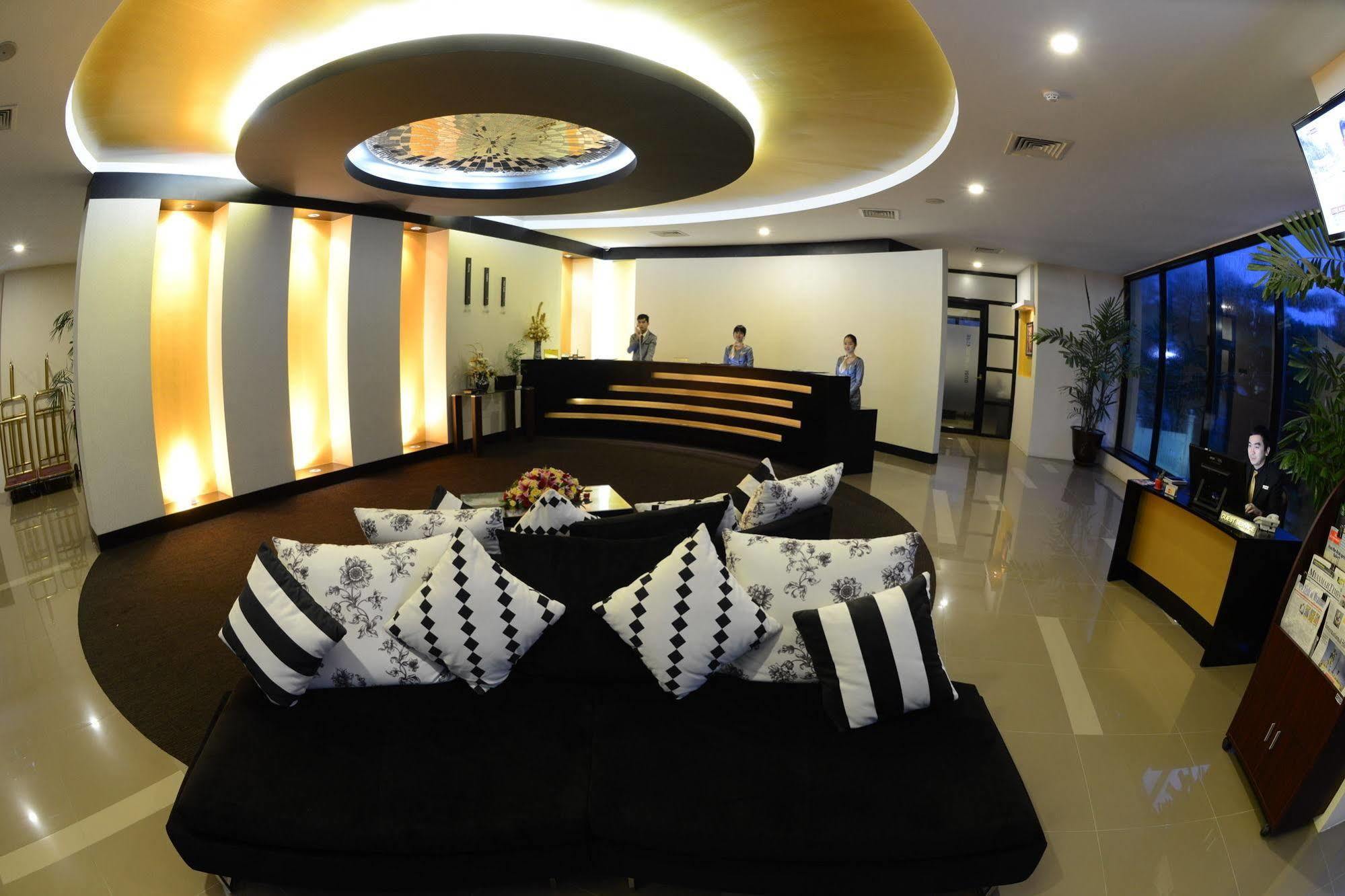 Avenue 64 Hotel Yangon Exterior photo